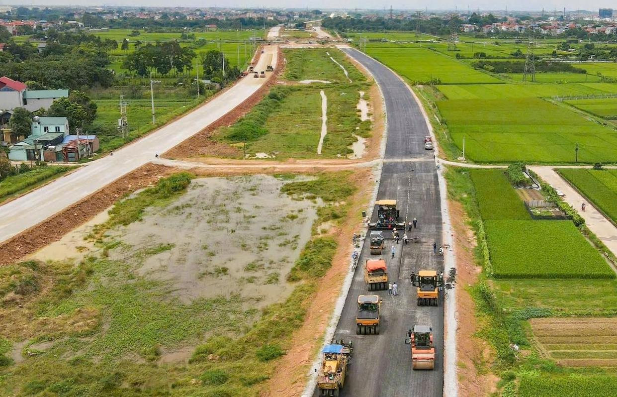 Ký hợp đồng BOT dự án đường cao tốc Vành đai 4 Hà Nội hơn 56.000 tỷ đồng - Ảnh 1