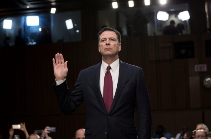 Cựu giám đốc FBI James Comey bị truy tố - Ảnh 1