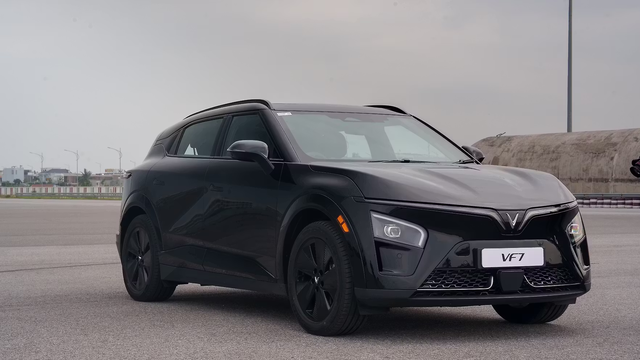 VinFast VF 6 và VF 7 làm tại Ấn Độ dành cho người Ấn, giá bán 'chấn động' thị trường? - Ảnh 2