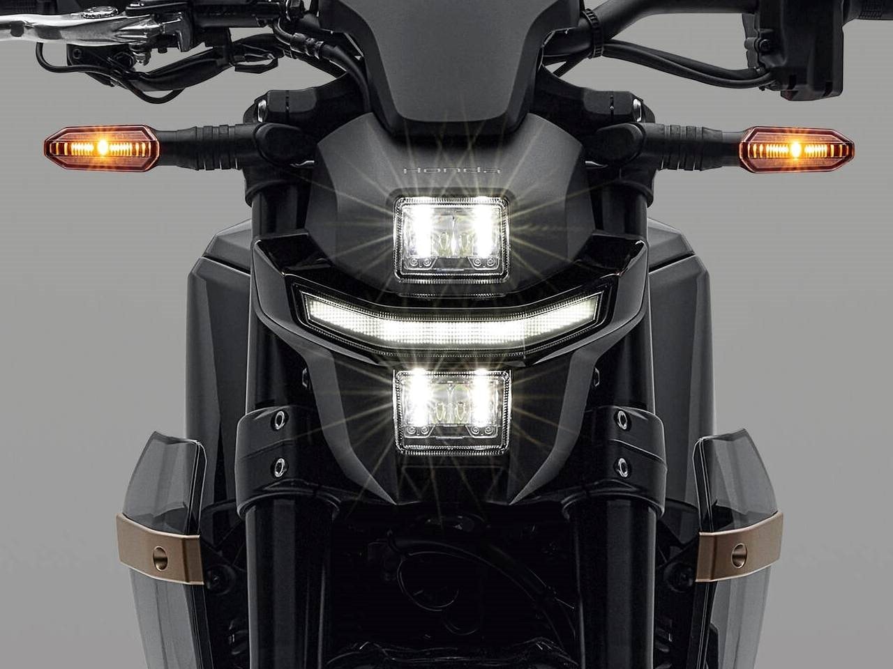 Xe máy điện Honda mới toanh vừa ra mắt: Khỏe ngang xe 1000 cc, sạc nhanh chỉ 30 phút, dáng cực đẹp - Ảnh 1