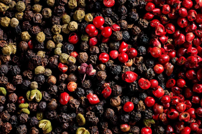 Giá tiêu ngày 19/9: Giảm chung theo xu hướng thế giới, nội địa cao nhất 151.000 đồng/kg - Ảnh 1