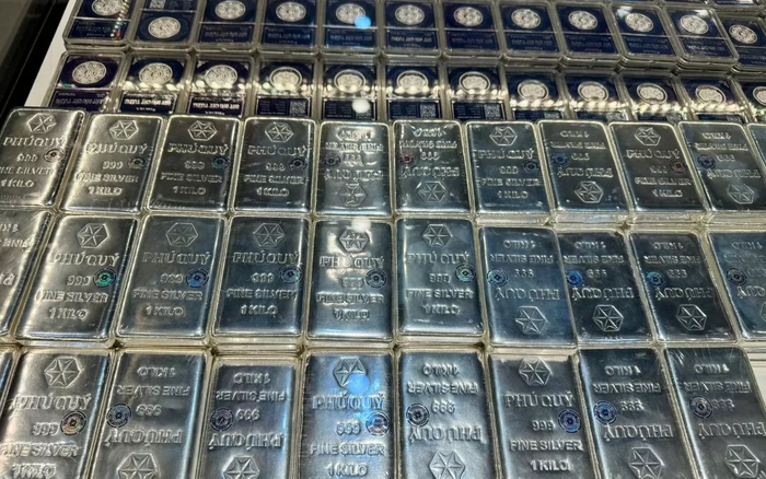 Giá bạc không ngừng tăng, người mua lãi bao nhiêu trong vòng 1 năm qua? - Ảnh 1