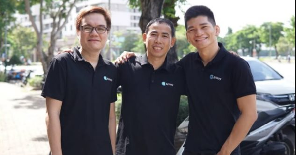 Startup MXH hỏi đáp AI thuần Việt đầu tiên "làm điều không tưởng": Thuyết phục Nvidia bán siêu chip, Forbes vinh danh