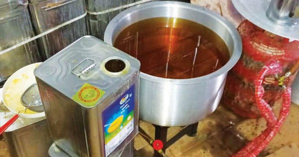 Nhận tin mật rồi đột kích xưởng sản xuất quy mô lớn: Công an triệt phá đường dây sản xuất bơ giả, tịch thu hơn 20 tấn sản phẩm kém chất lượng