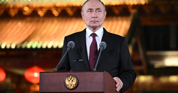 Ông Vladimir Putin nói về khả năng tổng thống Ukraine đến Moscow đàm phán