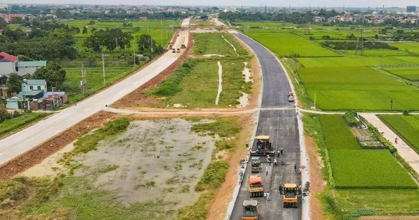 Ký hợp đồng BOT dự án đường cao tốc Vành đai 4 Hà Nội hơn 56.000 tỷ đồng