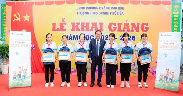 Sacombank “Ươm mầm cho những ước mơ” – Chung tay vun đắp thế hệ trẻ