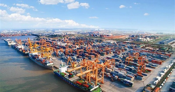 Loạt cảng biển Lạch Huyện, Cái Mép – Thị Vải, Liên Chiểu, Cần Giờ… giúp một loại hình bất động sản Việt Nam "đón sóng" đầu tư mới