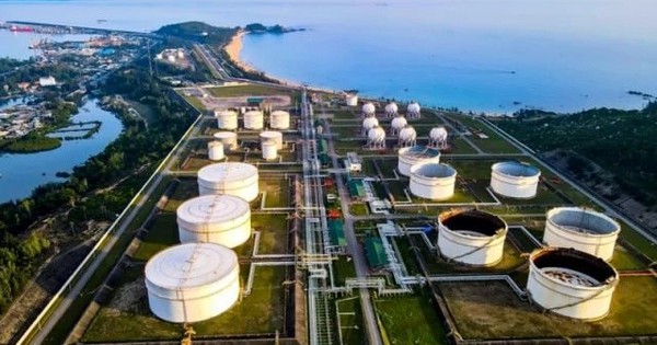 Lọc hoá dầu Bình Sơn (BSR) chuẩn bị phát hành 1,9 tỷ cổ phiếu nâng vốn điều lệ lên hơn 50.000 tỷ đồng, hé lộ tỷ lệ thoái vốn của PVN