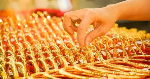 Sáng 12/9: Giá vàng nhẫn, vàng SJC tiếp tục 'sập' mạnh