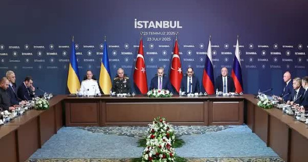 Điện Kremlin: Các cuộc đàm phán hòa bình với Ukraine bị đình trệ