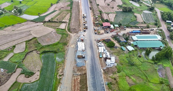 Sơn Hải xin cắm bảng “bảo hành 10 năm” trên tuyến cao tốc Hoài Nhơn – Quy Nhơn