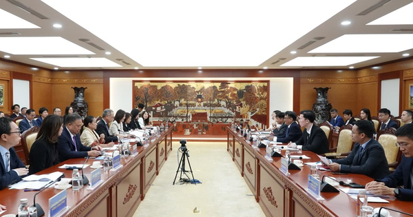 Bộ Tài chính làm việc với Đoàn doanh nghiệp Hồng Kông (Trung Quốc) về vận hành Trung tâm Tài chính Quốc tế