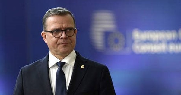 Áp lệnh trừng phạt Nga theo EU, lãnh đạo một quốc gia châu Âu ngậm ngùi nhìn hàng tỷ USD 'bốc hơi', thừa nhận sự thật 'đắng lòng'