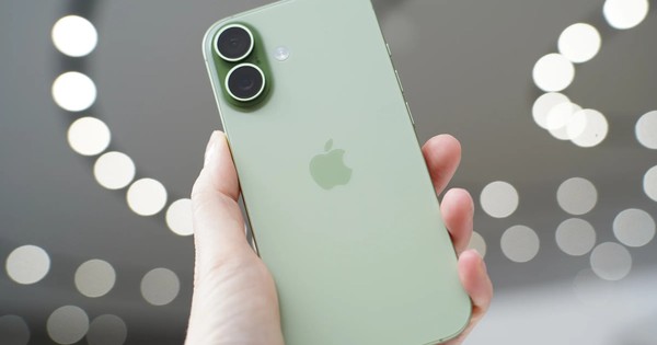 Không phải iPhone 17 Pro Max, đây mới là mẫu iPhone "cháy hàng" kỷ lục, khiến dân tình đổ xô đặt mua