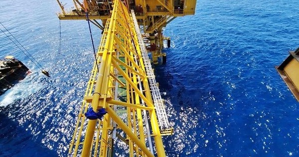 Khối thép 800 tấn sừng sững giữa trùng khơi: Công trình khẳng định sức mạnh chinh phục biển sâu của VN