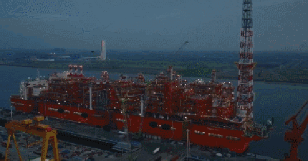 Trung Quốc hạ thủy "quái vật" 376 mét, đặt cột mốc lịch sử mới: Khẳng định đã vươn tới đẳng cấp thế giới