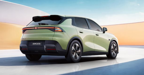 Ông trùm xe tải hợp tác xây nhà máy tại Việt Nam hé lộ mẫu SUV điện cỡ nhỏ: Một lần sạc đi hơn 500 km, giá khởi điểm từ 400 triệu đồng