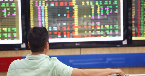 VN-Index vẫn thuận lợi trong trung hạn, song cần lưu ý các mốc hỗ trợ này