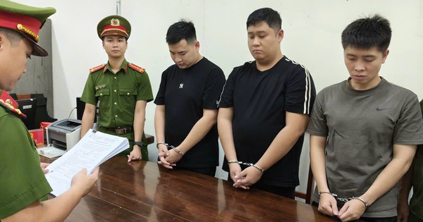 Bắt 3 đối tượng ẩn sau “nhóm VIP trên mạng xã hội”, thu giữ xe sang, phong tỏa số tiền lớn