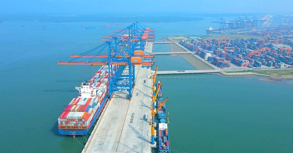 Việt Nam sẽ có khu cảng lớn hơn cảng Singapore, lợi thế "không quốc gia nào có được"
