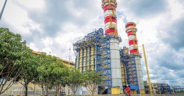 "Gã khổng lồ" ngành điện sắp tăng vốn lên gần 31.000 tỷ, chào bán 281 triệu cổ phiếu giá 10.000 đồng