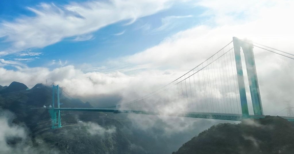 Cận cảnh cây cầu cao nhất thế giới, "chuẩn từng milimet” của Trung Quốc