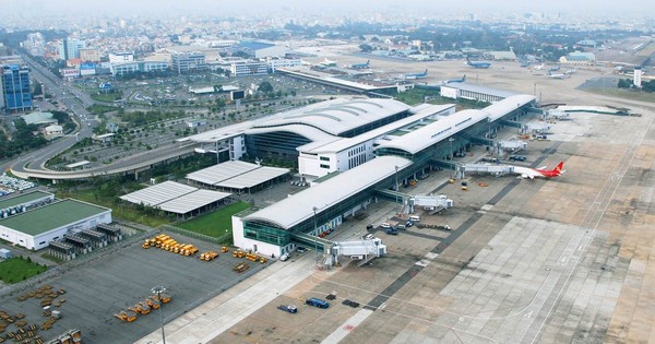 Đề xuất từng bước dừng khai thác chuyến bay quốc tế tại Tân Sơn Nhất