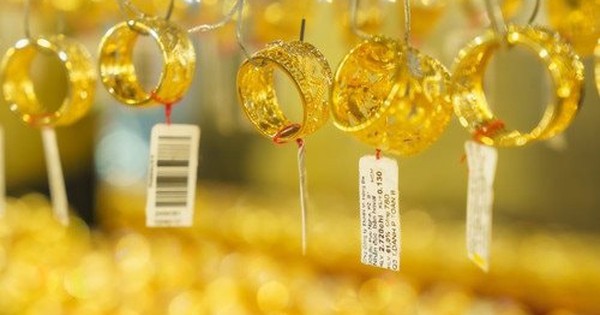 Sáng 30/9: Giá vàng nhẫn, vàng miếng lại lập đỉnh mới