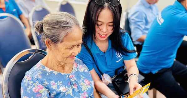 Đề xuất tăng mức hưởng BHYT lên 100% cho người hưởng trợ cấp hưu trí xã hội