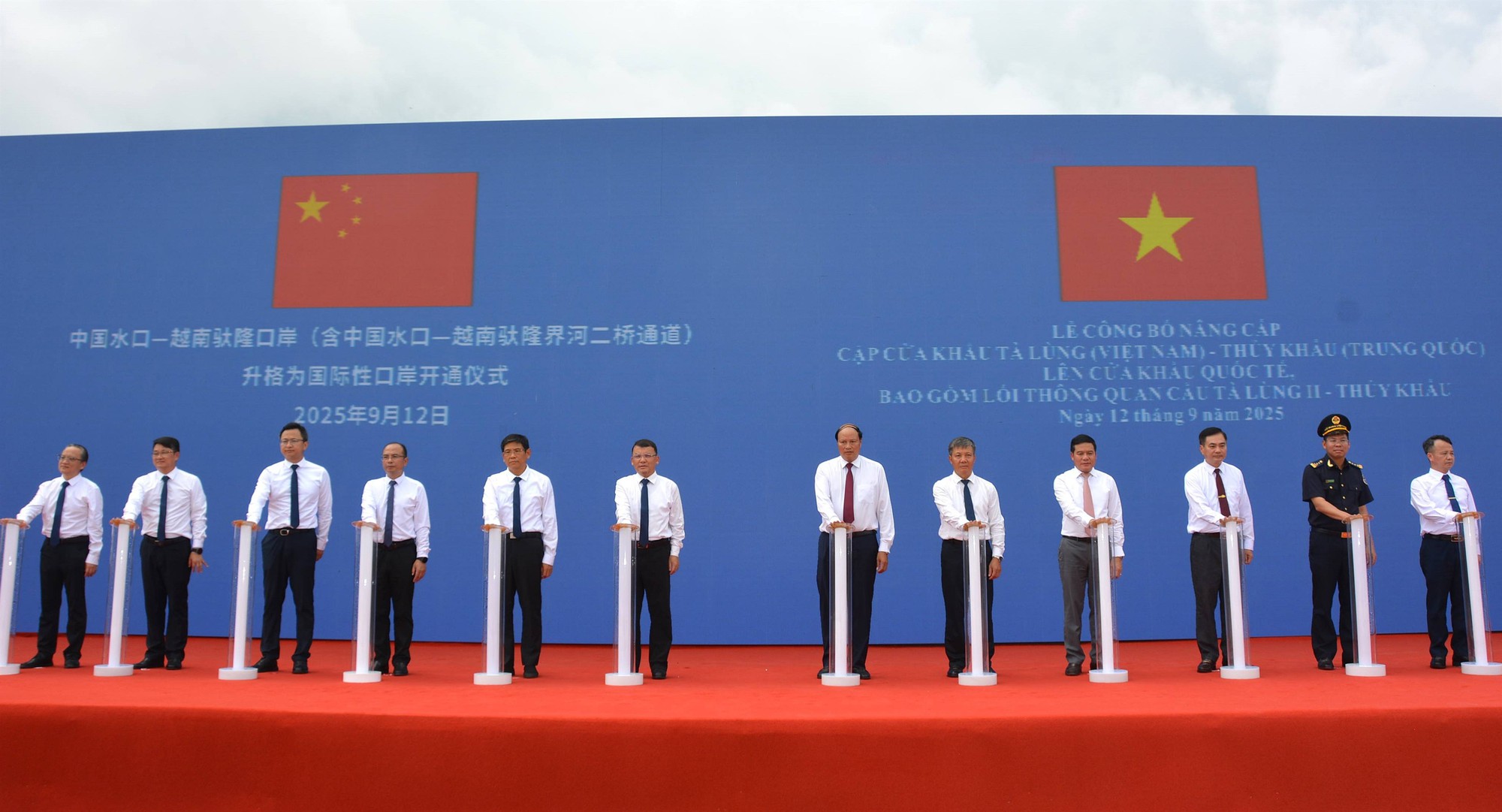 Cửa khẩu thương mại đầu tiên của Quảng Tây có giao thương với Việt Nam được nâng cấp thành cửa khẩu quốc tế - Ảnh 2