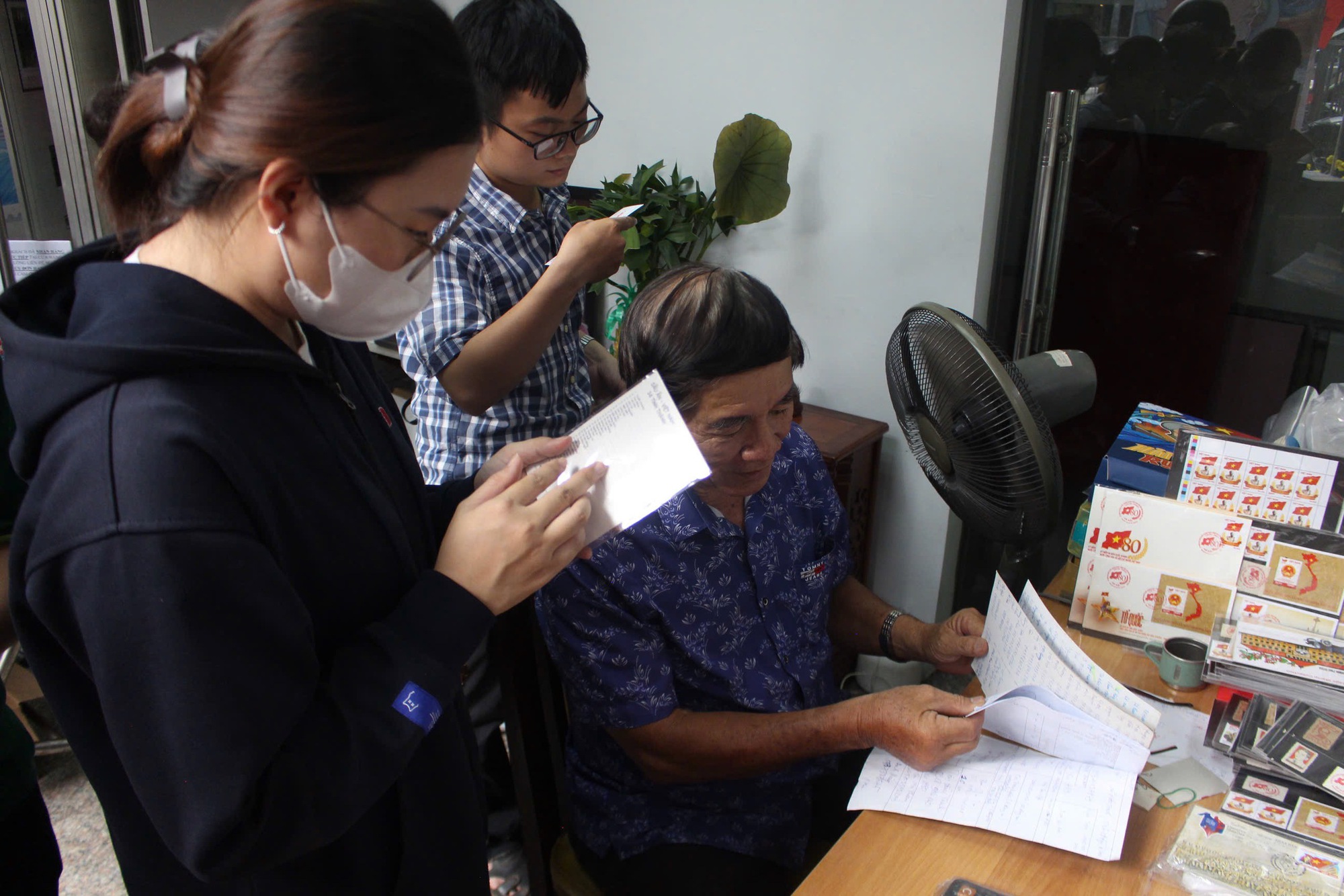 Đồng xu A80 "Tự hào Việt Nam" cháy hàng, nhiều người tiếc nuối vì không mua được - Ảnh 4