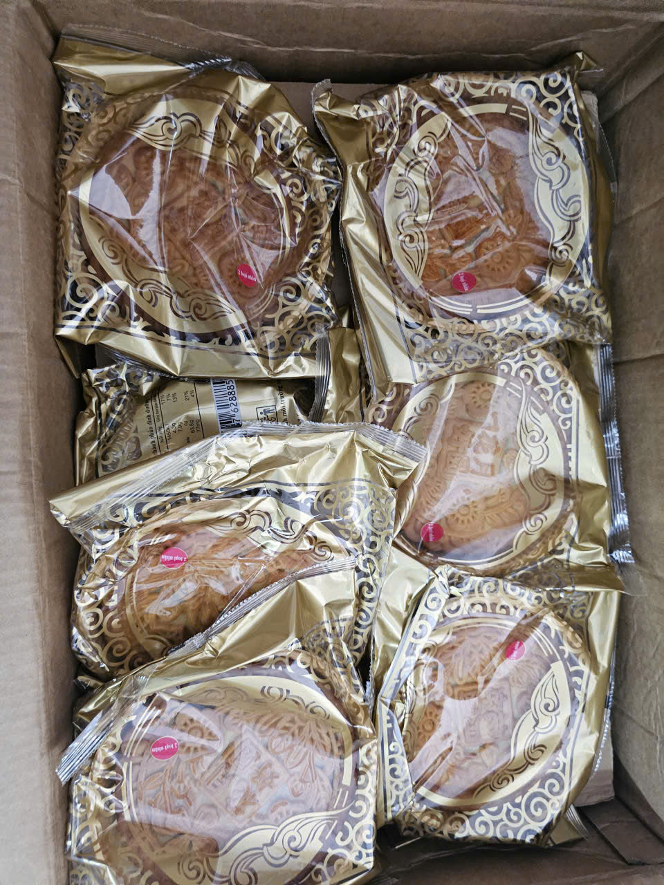 Thu giữ 1500 chiếc bánh Trung thu "3 không" tại Hà Nội, giá rẻ chỉ 2.000 – 3.000 đồng/chiếc: Không nhãn mác, không thương hiệu, không hạn sử dụng - Ảnh 3