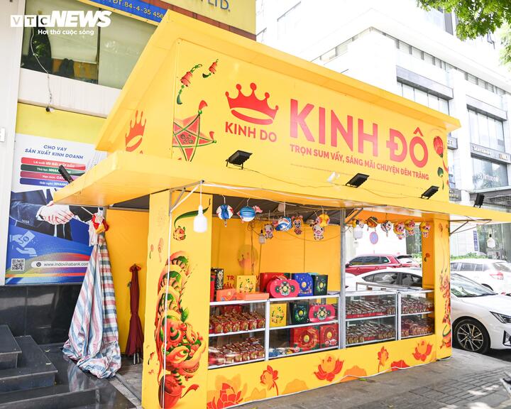 Đón rằm tháng Bảy, bánh trung thu lên kệ sớm - Ảnh 2