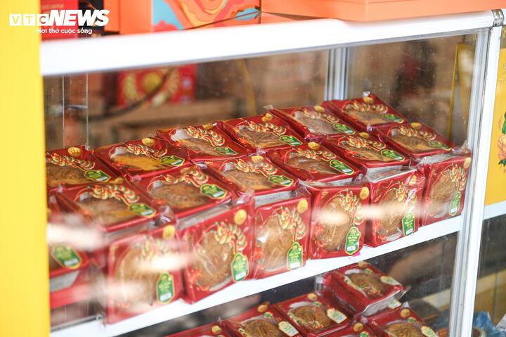 Đón rằm tháng Bảy, bánh trung thu lên kệ sớm - Ảnh 4
