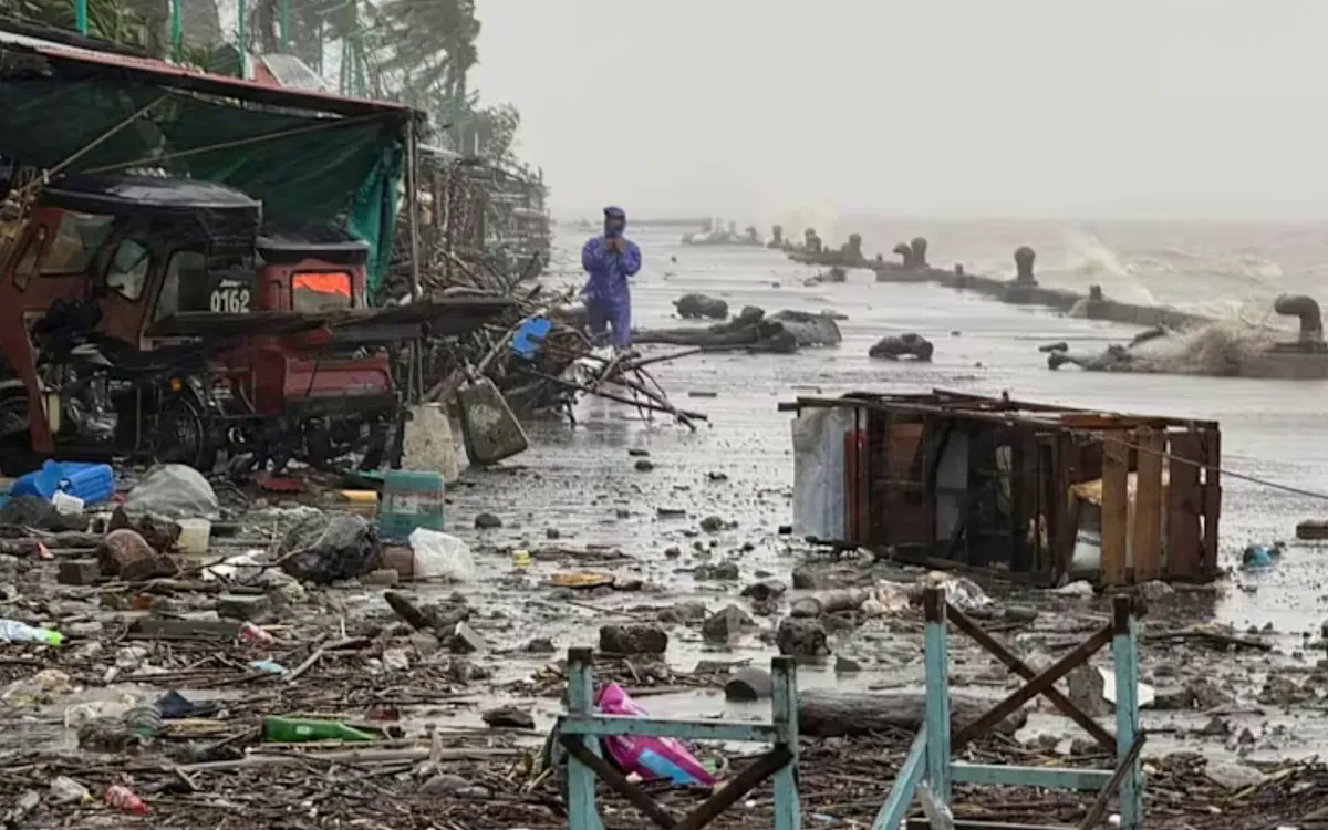 Philippines và Hong Kong (Trung Quốc) khẩn cấp ứng phó siêu bão Ragasa - Ảnh 1