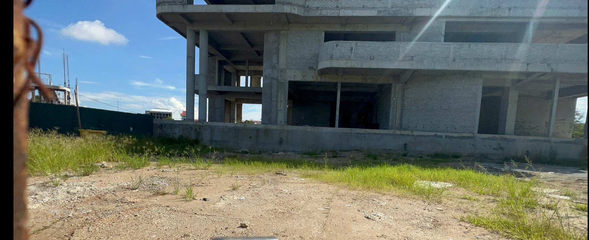 Hình ảnh dự án toà nhà CNTT Huế sau khi nhà thầu ở Hà Nội “tháo chạy” - Ảnh 2