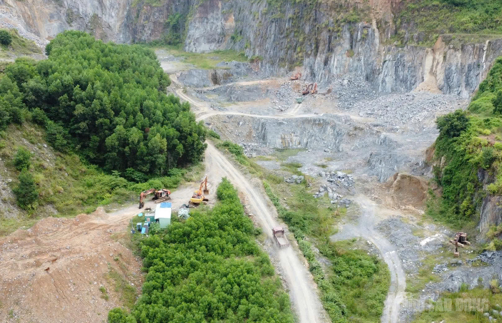 Cận cảnh loạt mỏ khoáng sản dính sai phạm bị Thanh tra Đà Nẵng bêu tên - Ảnh 6