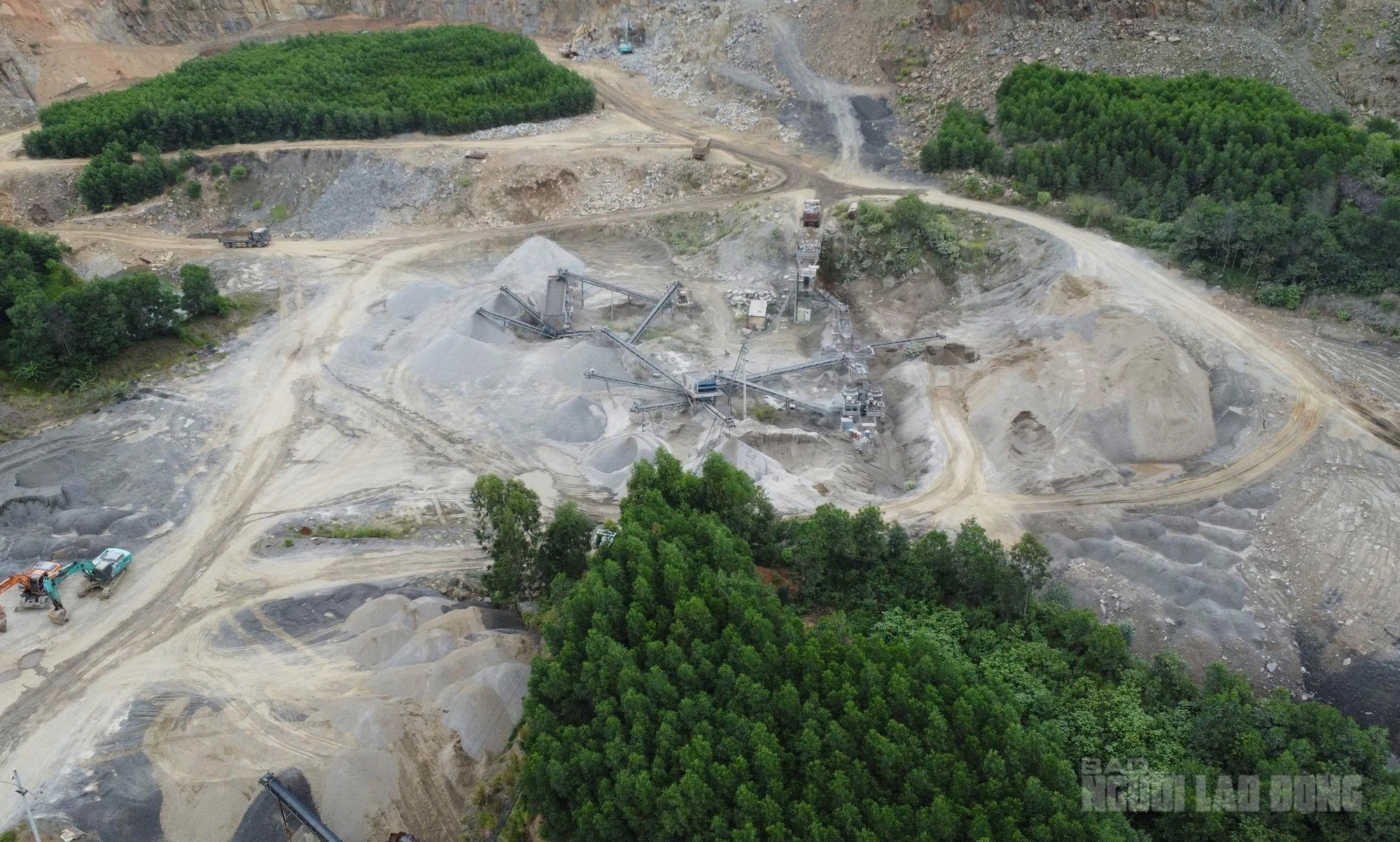 Cận cảnh loạt mỏ khoáng sản dính sai phạm bị Thanh tra Đà Nẵng bêu tên - Ảnh 7