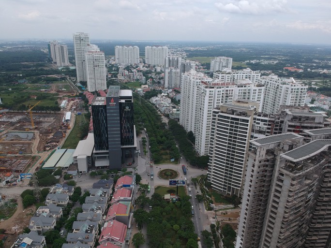 Bỏ đề xuất tính thuế 20% trên lãi từng lần chuyển nhượng bất động sản - Ảnh 1