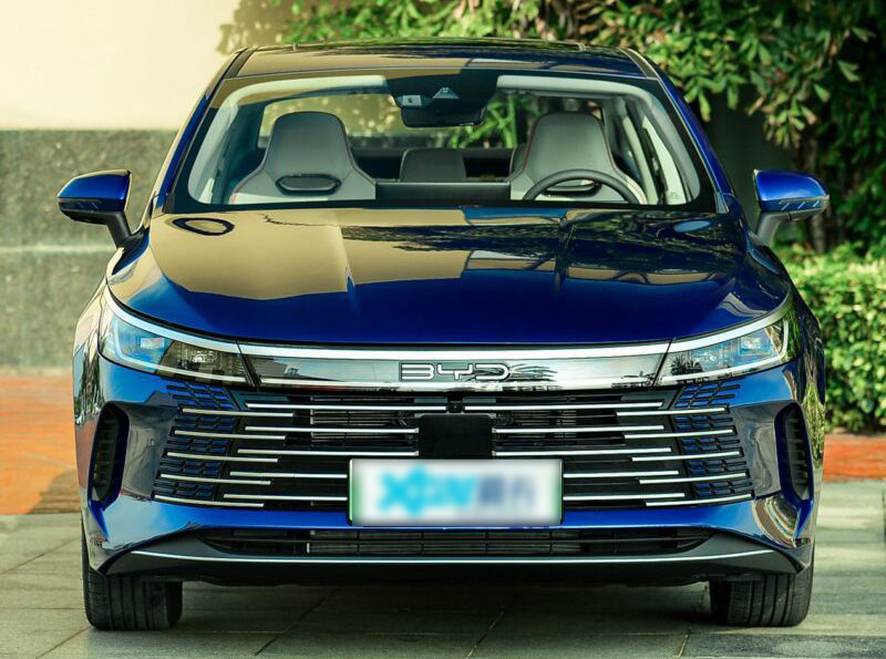 Lộ ảnh BYD 05 tại Việt Nam: Sedan cỡ C dùng động cơ plug-in hybrid, chạy 120km không cần xăng - Ảnh 5