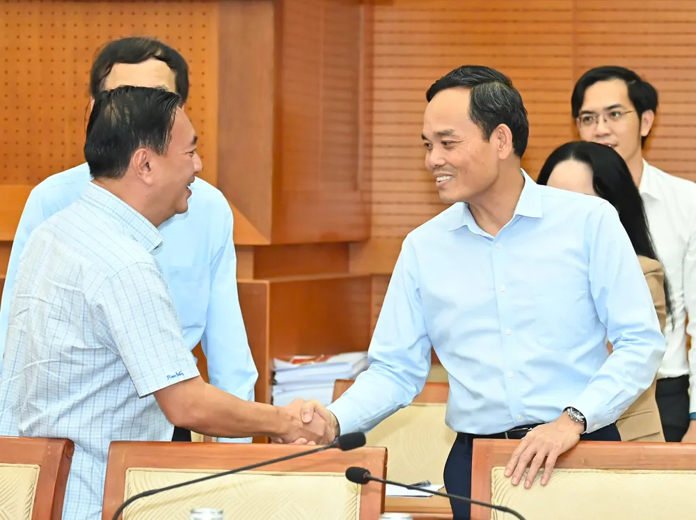 Hoàn thiện thể chế, thu hút chuyên gia giỏi cho Trung tâm Tài chính quốc tế tại TPHCM - Ảnh 2