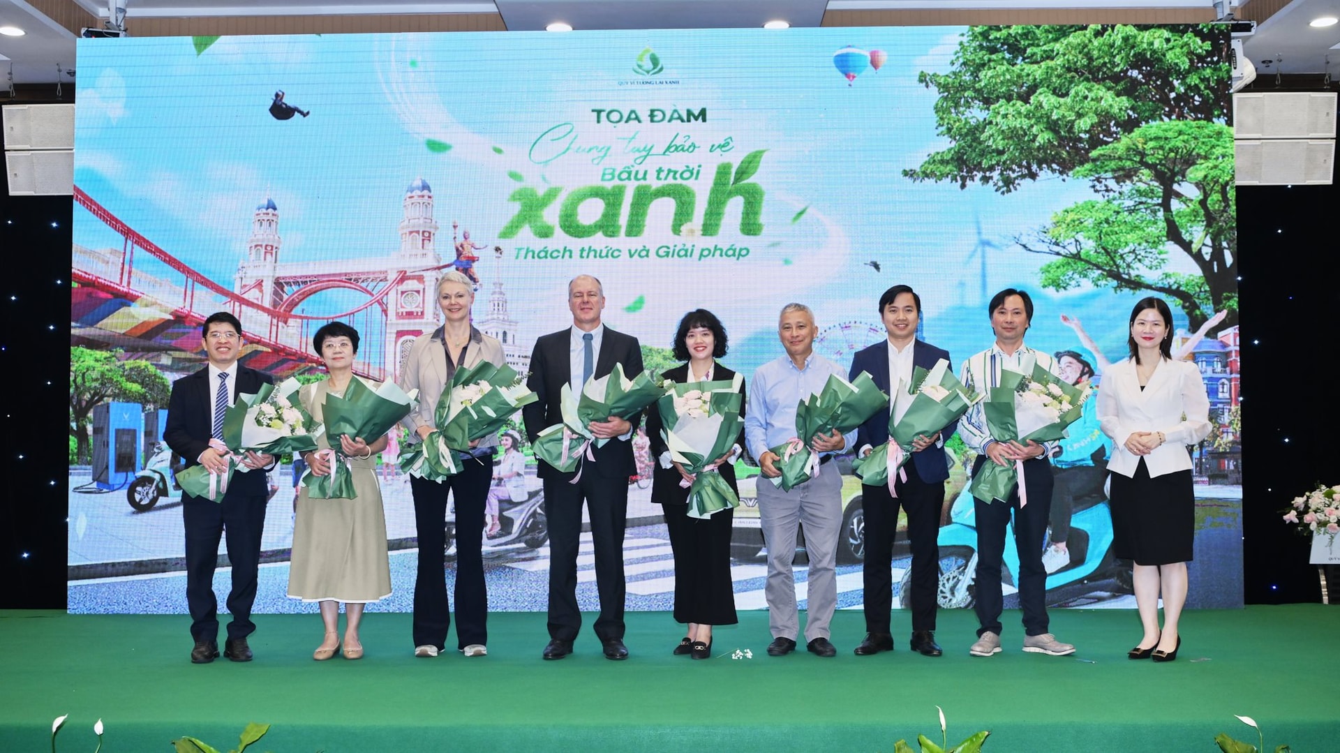 Đến thở còn đang bị “đe doạ” ở nhiều nơi, quỹ của tỷ phú Phạm Nhật Vượng đưa ra sáng kiến để tìm giải pháp chống lại “sát thủ vô hình” - Ảnh 1