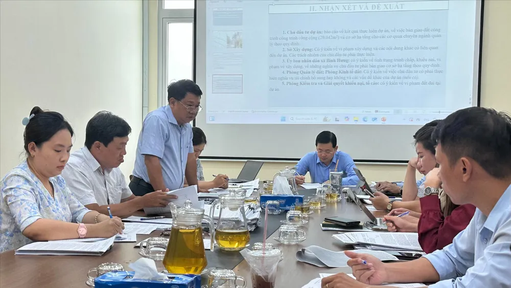 TPHCM: Thêm nhiều người dân ở các dự án gặp "vướng" được cấp sổ hồng - Ảnh 1