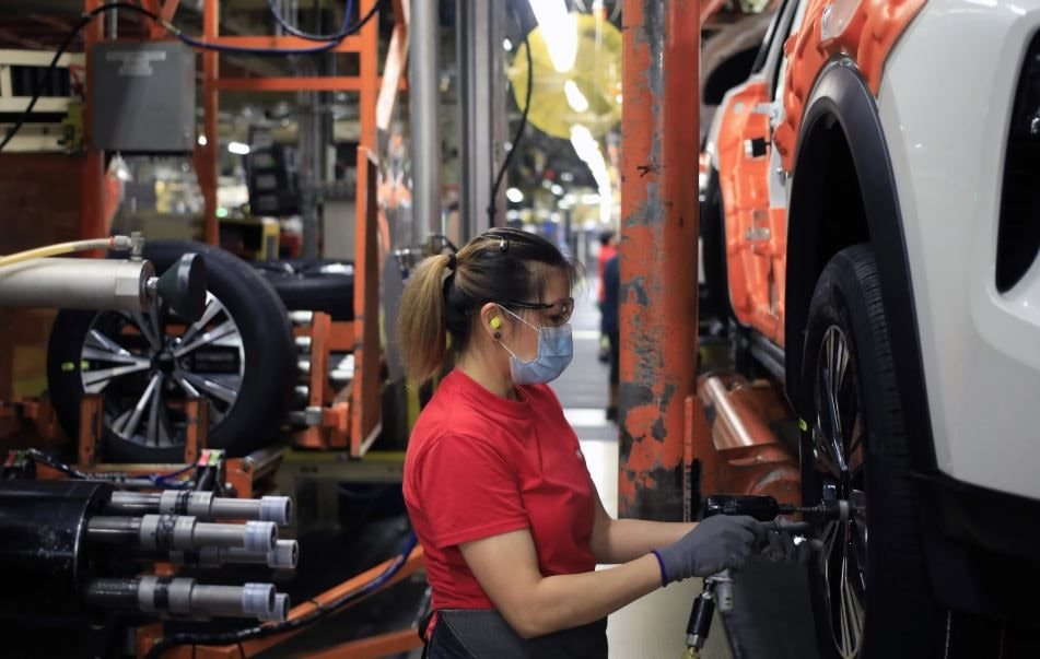 Nissan cân nhắc bán trụ sở công ty vì quá khó khăn - Ảnh 1