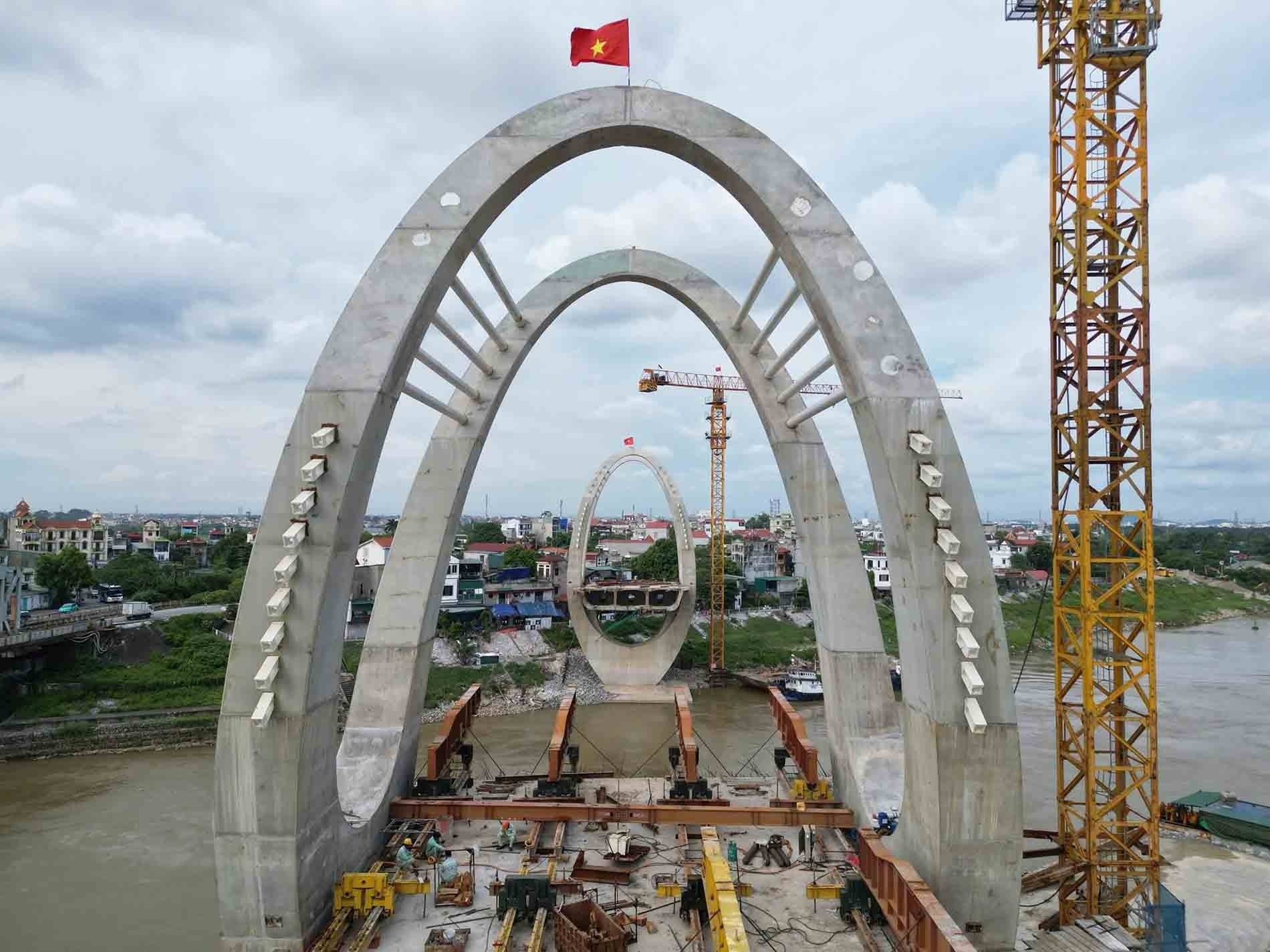 Tin vui tại cây cầu "Giao duyên" 1.800 tỷ đồng thay thế cầu Đuống 123 năm tuổi: DN nào đứng sau? - Ảnh 4