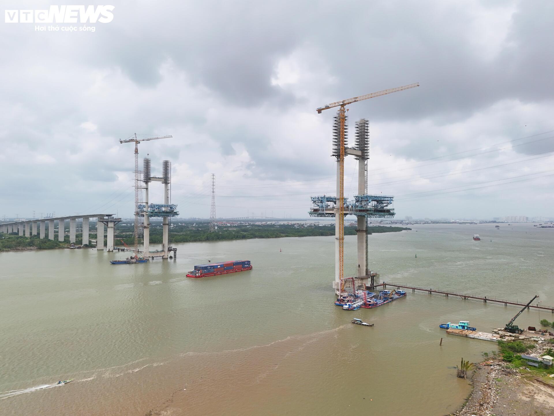 Khẩn trương thi công 'nút thắt' cuối cùng của cao tốc Bến Lức - Long Thành - Ảnh 2