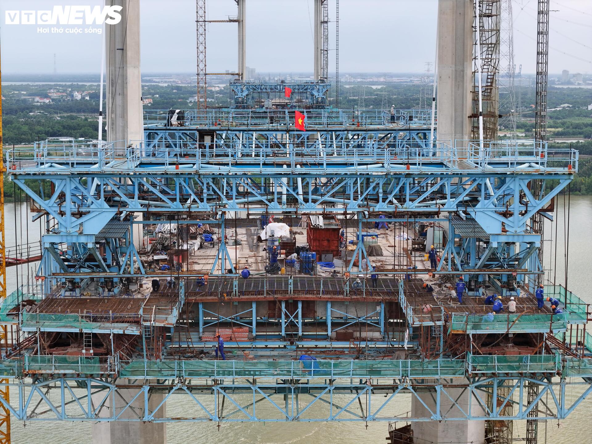 Khẩn trương thi công 'nút thắt' cuối cùng của cao tốc Bến Lức - Long Thành - Ảnh 3