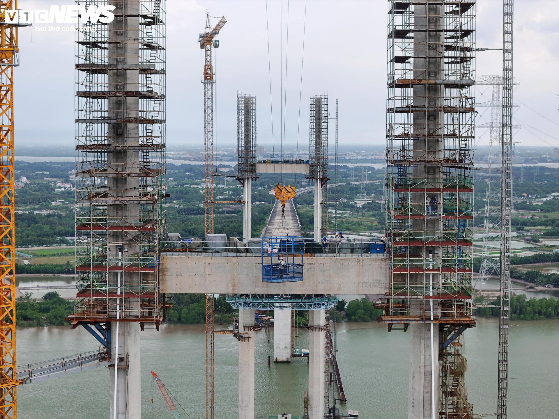 Khẩn trương thi công 'nút thắt' cuối cùng của cao tốc Bến Lức - Long Thành - Ảnh 5