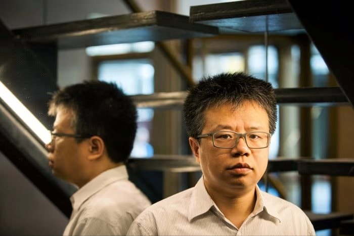 Bên trong ‘siêu nhà máy’ 200.000 công nhân sản xuất iPhone 17: Làm quá giờ, phân biệt đối xử, chậm lương - Ảnh 3